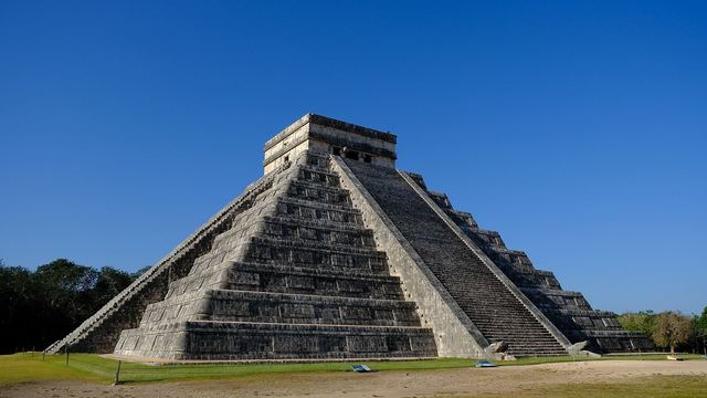 The pyramid of Kukulcán at Chichén Itzá