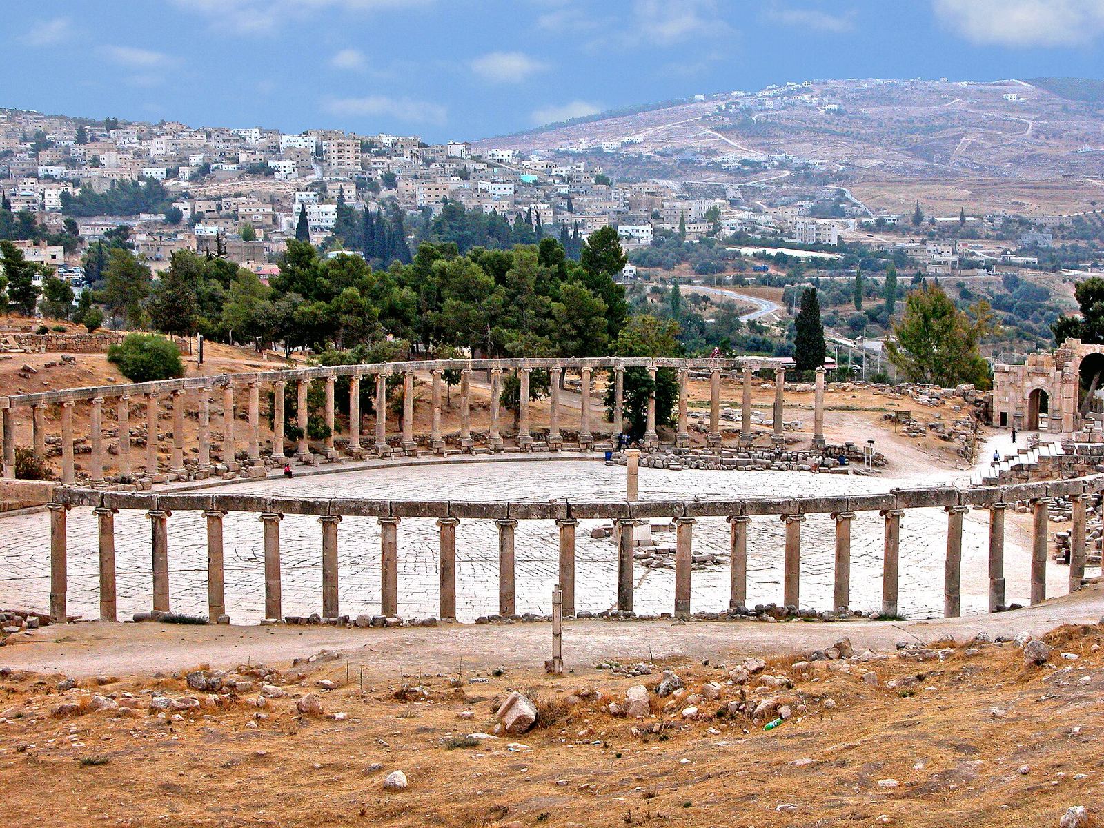 Het ovale plein met zuilen in Jerash