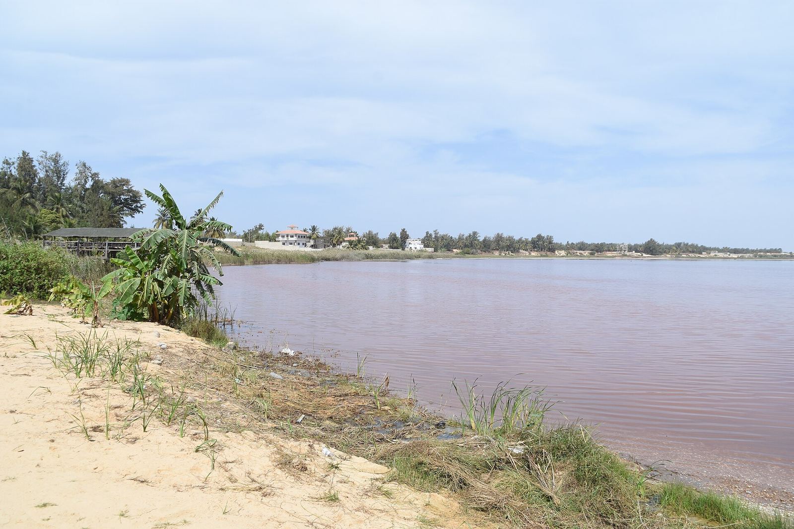 Het roze zoutmeer Lac Rose bij Dakar